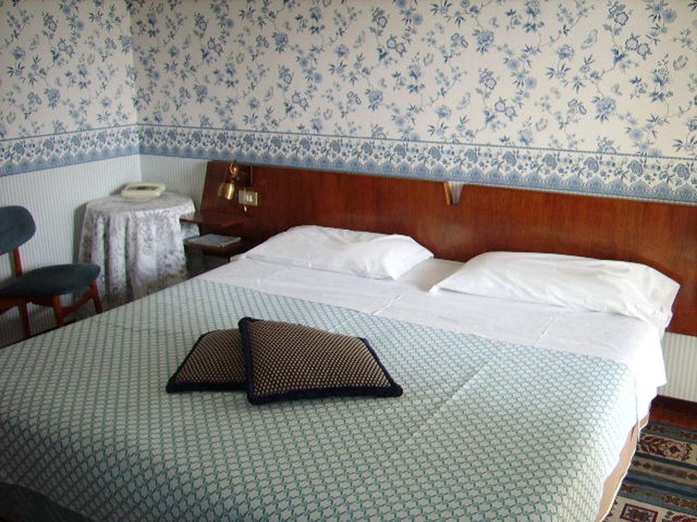 Hotel Broglia Sirmione Exterior foto