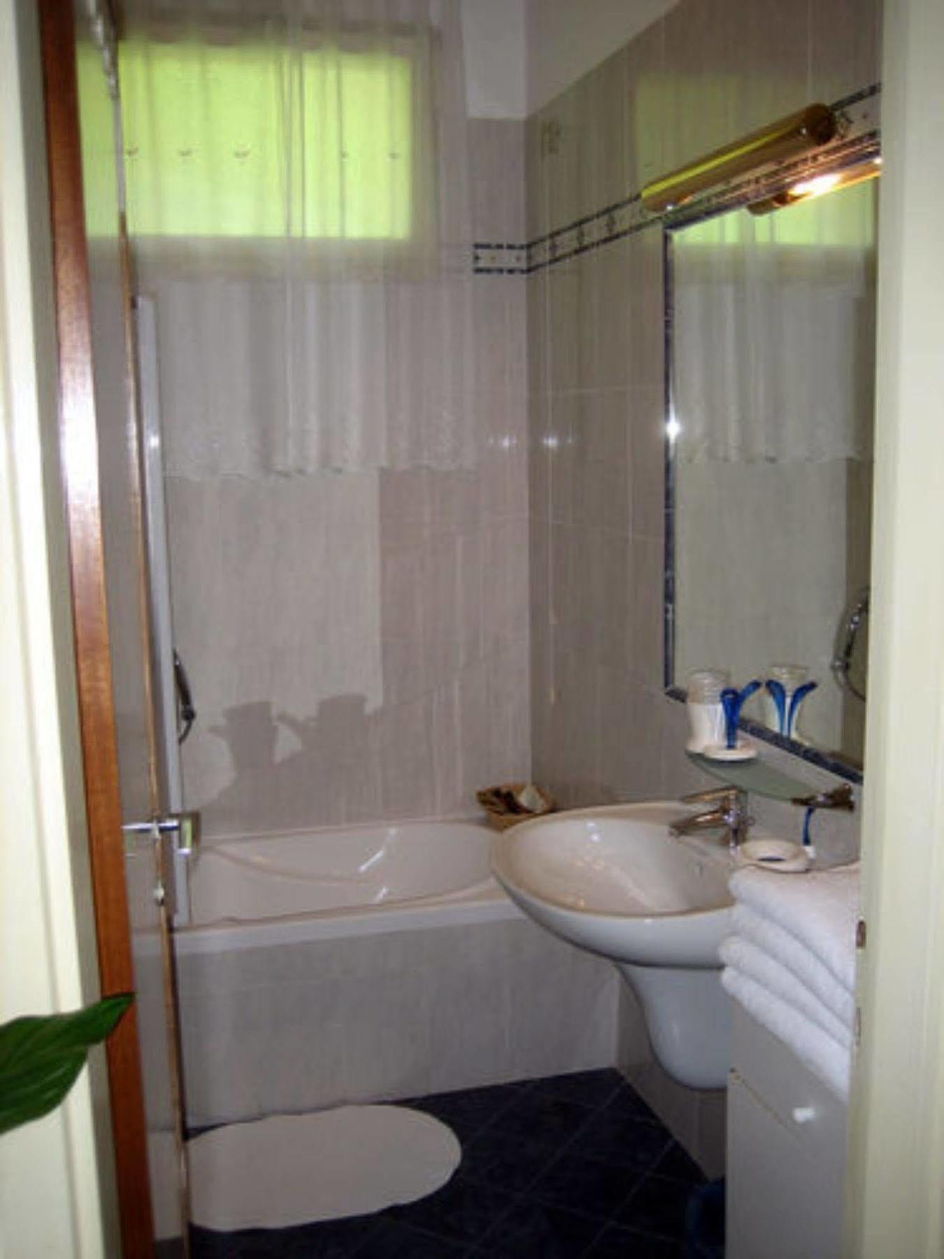 Hotel Broglia Sirmione Exterior foto
